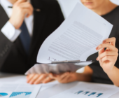 Cómo entender seguros y evitar contratos engañosos